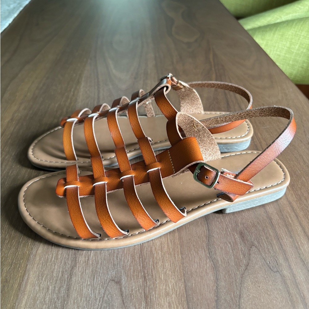 Sandals - Picture 2 of 6